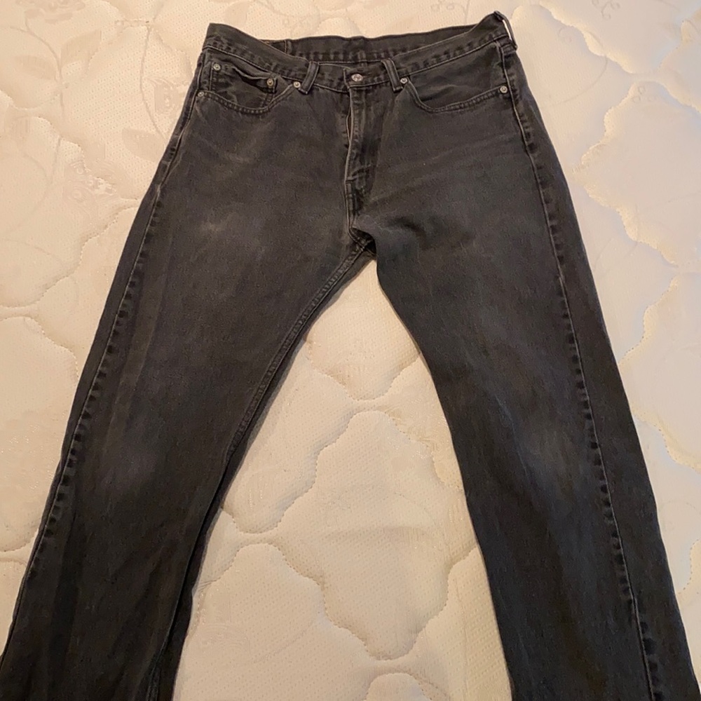 VINTAGE Levi denim straight legged jeans